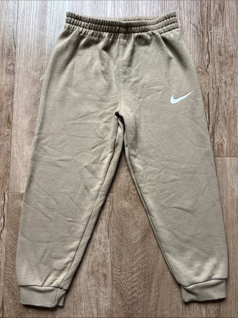 Nike Kids Tan Activewear Joggers with White Nike Swoosh Size 5-6 (110-116cm)